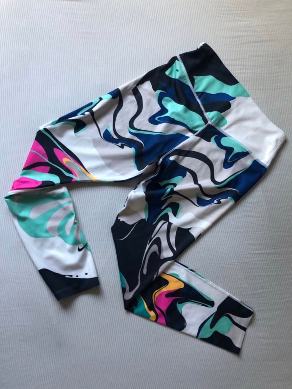 Nike multicolor leggins